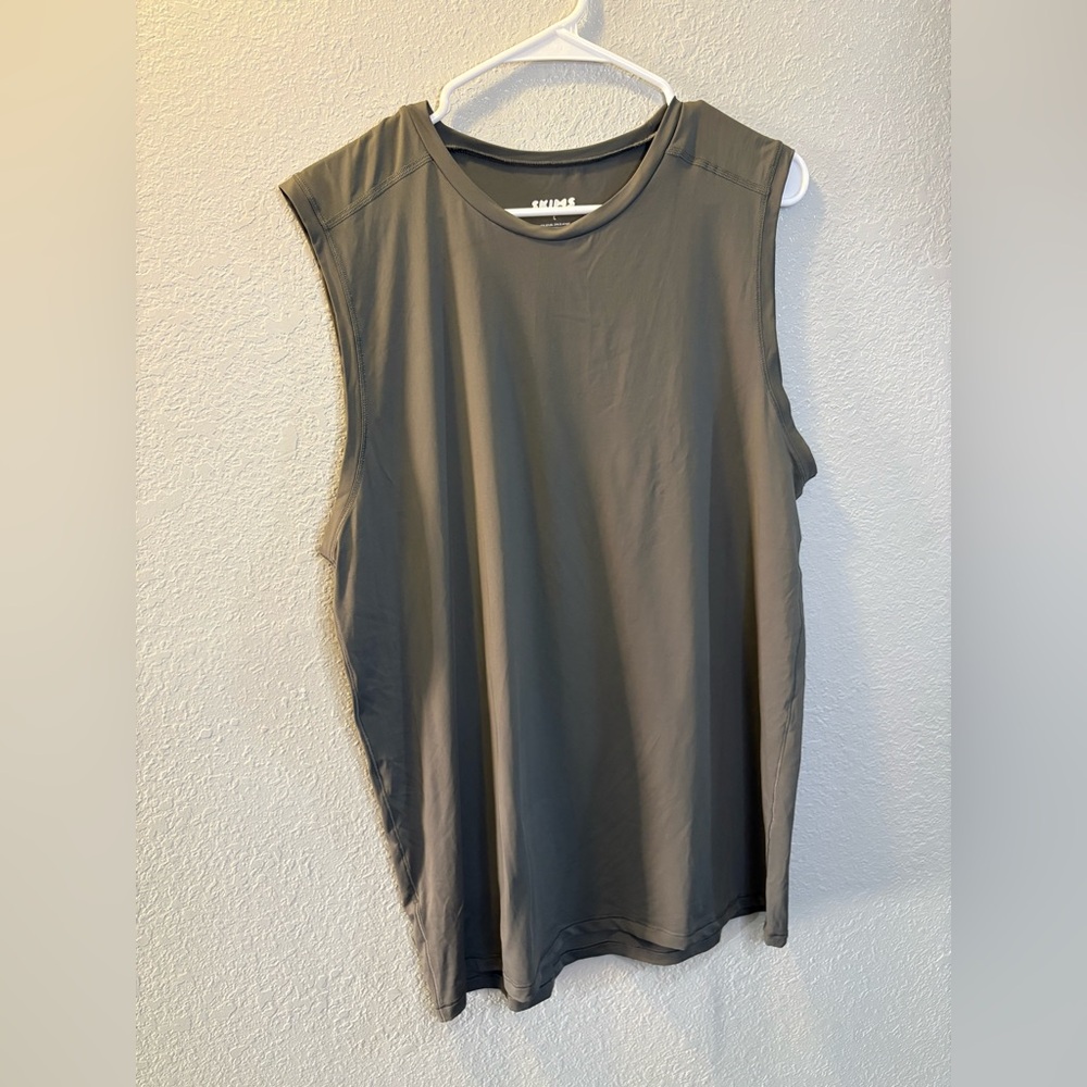 Skims Men’s Tanks